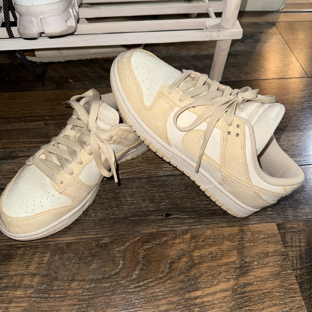 Nike Women's Athletic Shoes in Cream and Tan